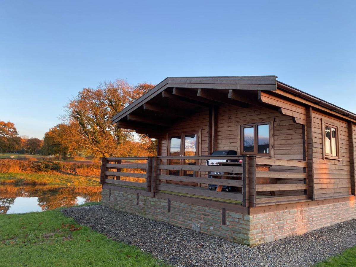Redwood Lodge Ludlow Exterior photo